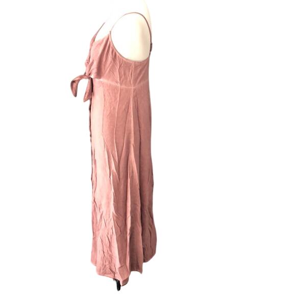 Button Down Dress Cutout - Picture 5 of 6